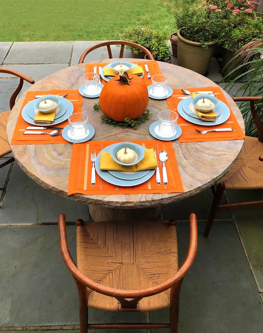 Rise Round Table by Paul Mathieu for Stephanie Odegard — Stephanie