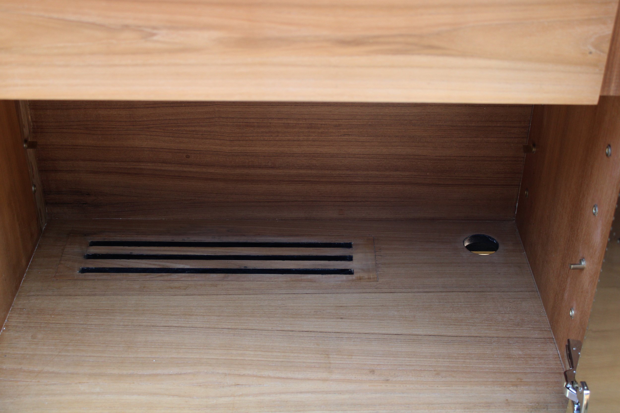 Floral Louise Credenza  (7).JPG