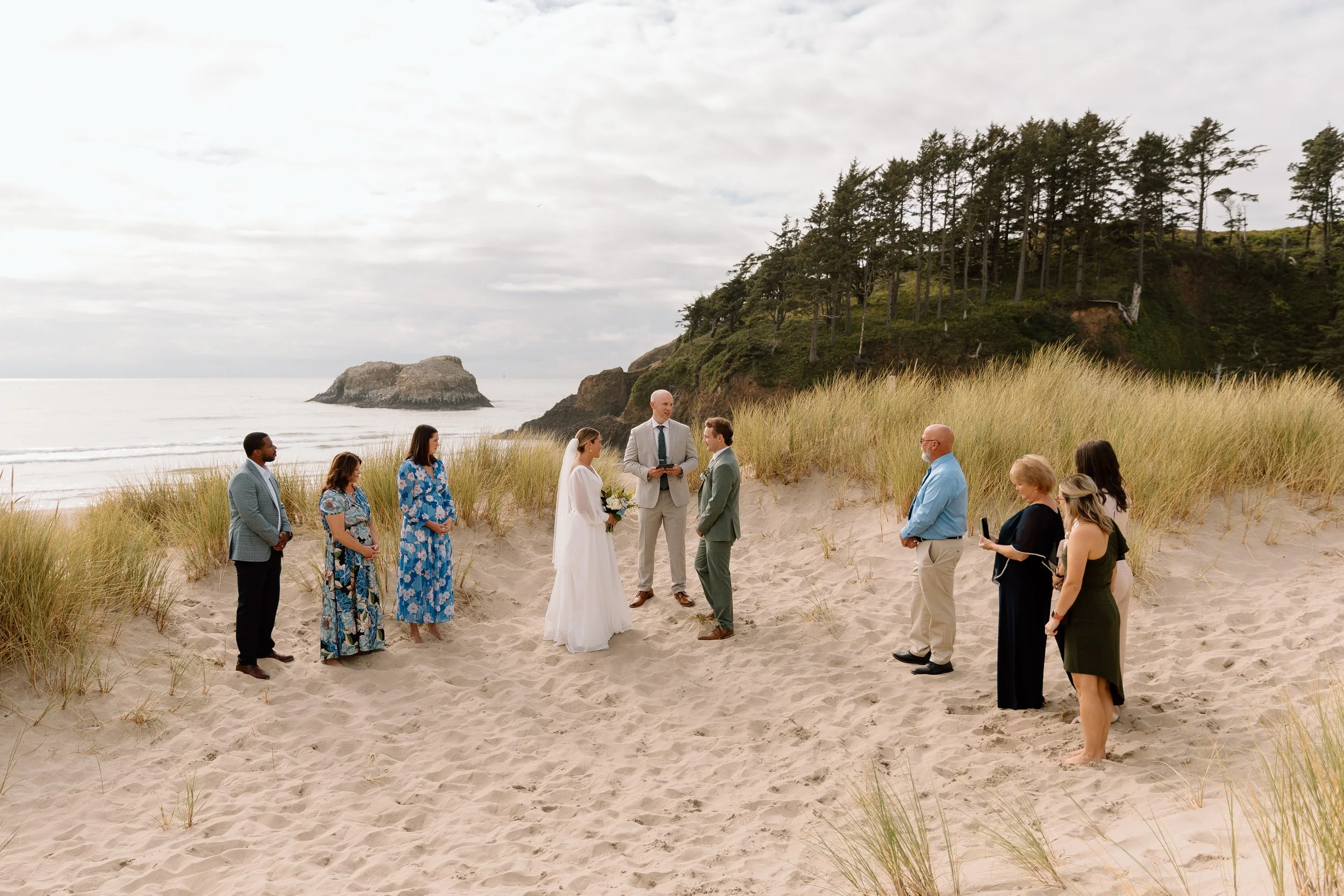 Chapman Beach Oregon elopement ceremony