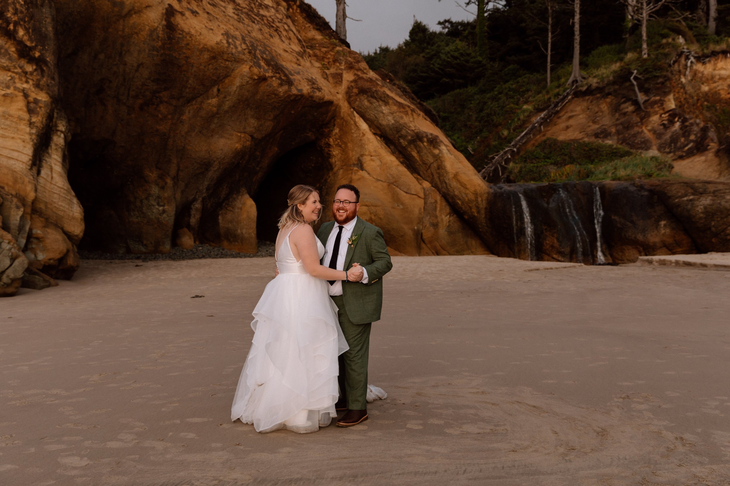 Couple dancing during sunset at Hug Point