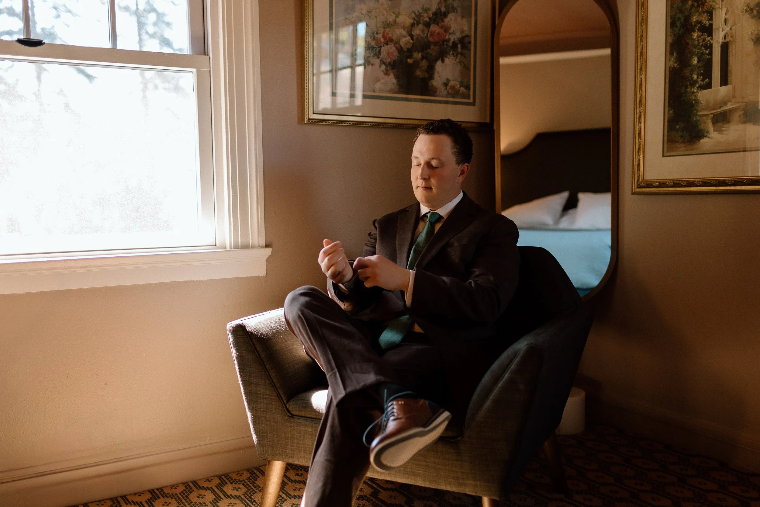Getting ready for a Columbia River Gorge Elopement