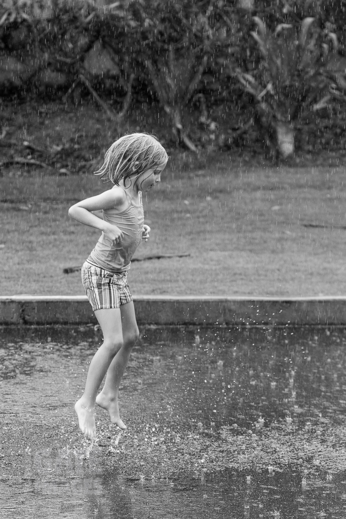 kids-playing-in-the-rain-3.jpg