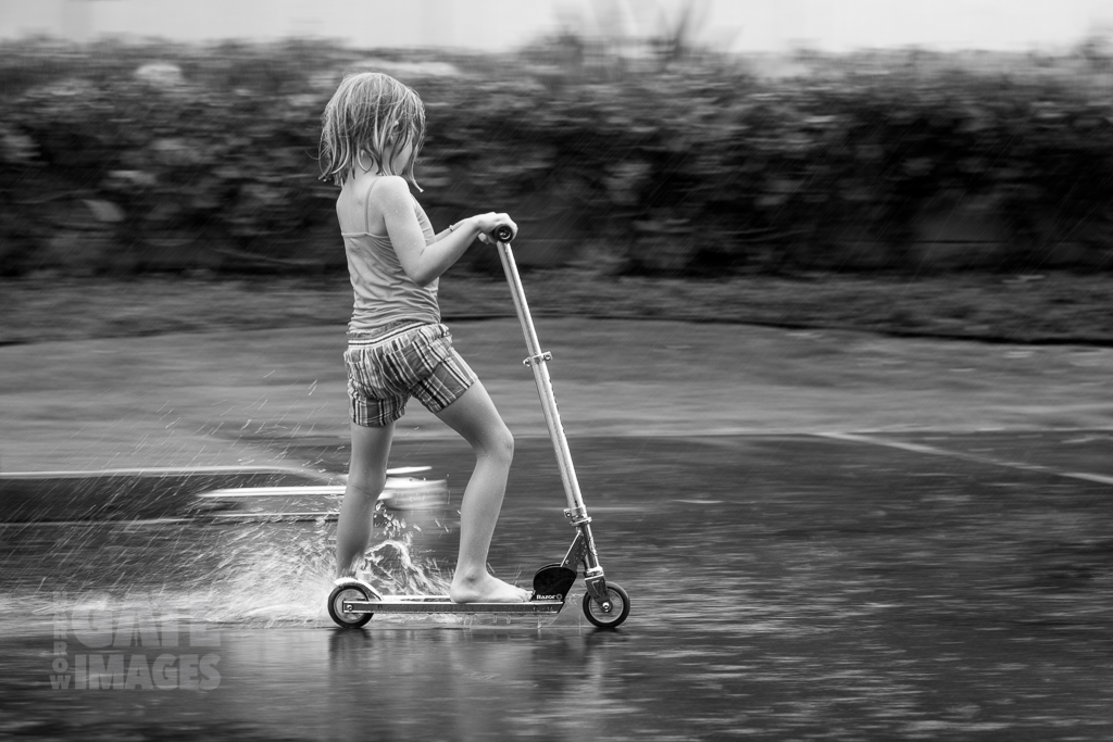 kids-playing-in-the-rain-6.jpg