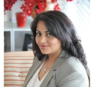 Meet Dr Anuya Deshpande
