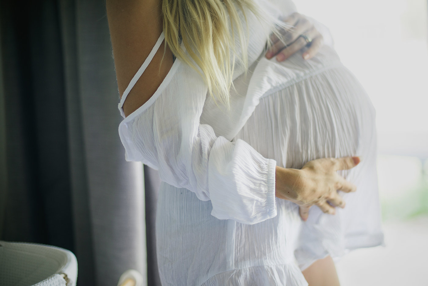 Maternity photo sessions in Sydney by Cindy Cavanagh