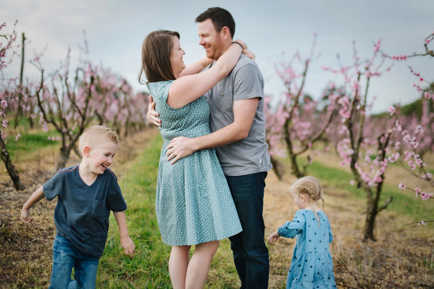 sydney-family-photography-in-spring-orchards