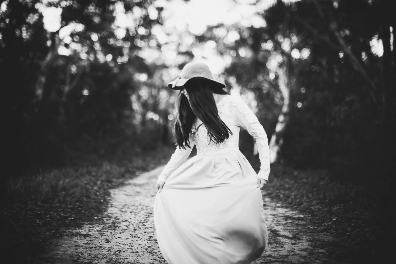 Sydney Portrait Photographer: The travelling dress collaborative