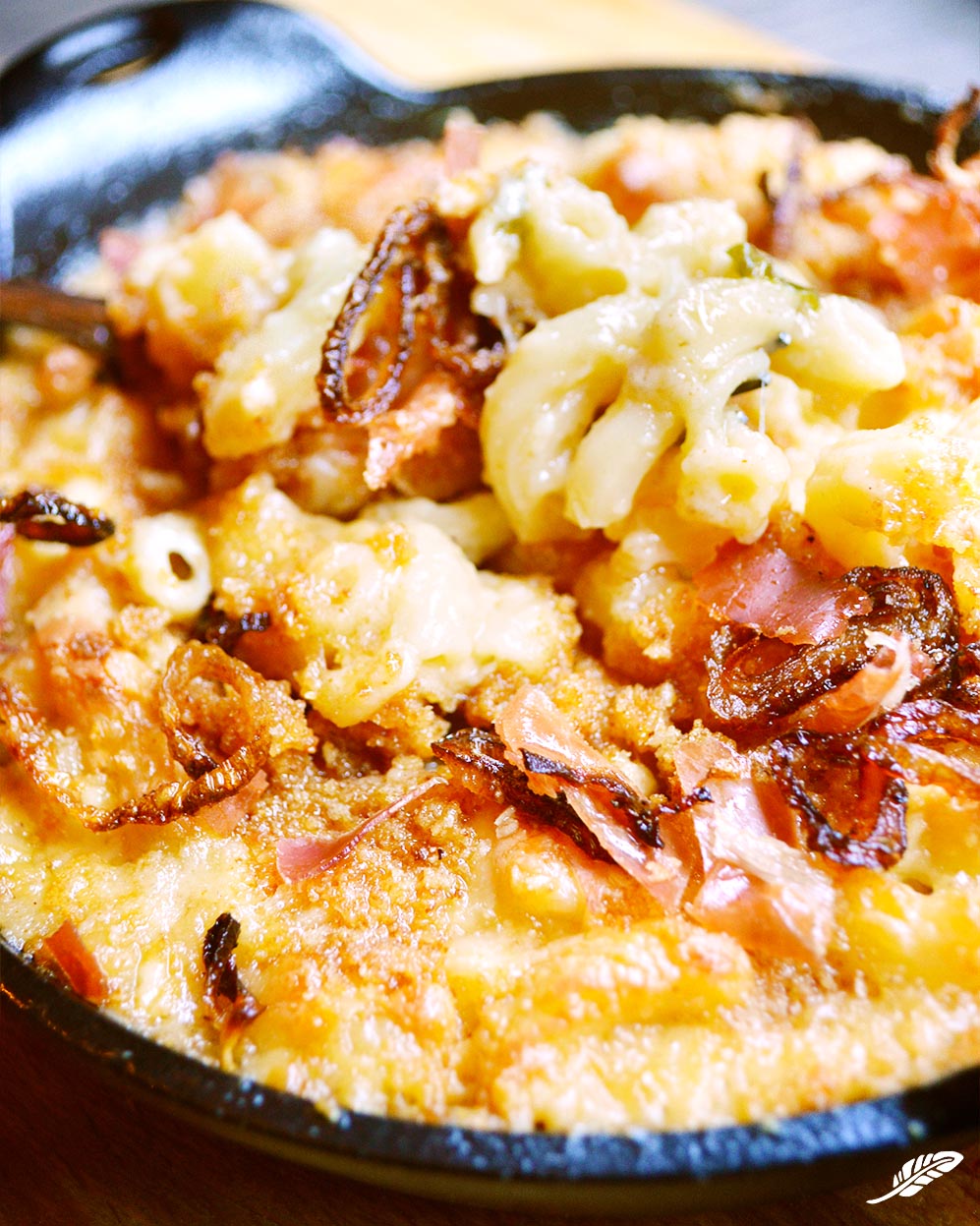 cheeskitch-170704-3-cheese-mac-cheese-shallots-prosciutto-3-1247.jpg
