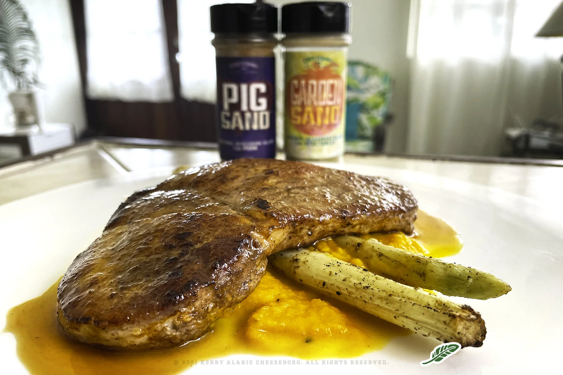 cheeskitch-210514-pig-sand-garden-sand-pork-cutlet-grilled-white-asparagus-2-1800-hor copy.jpg