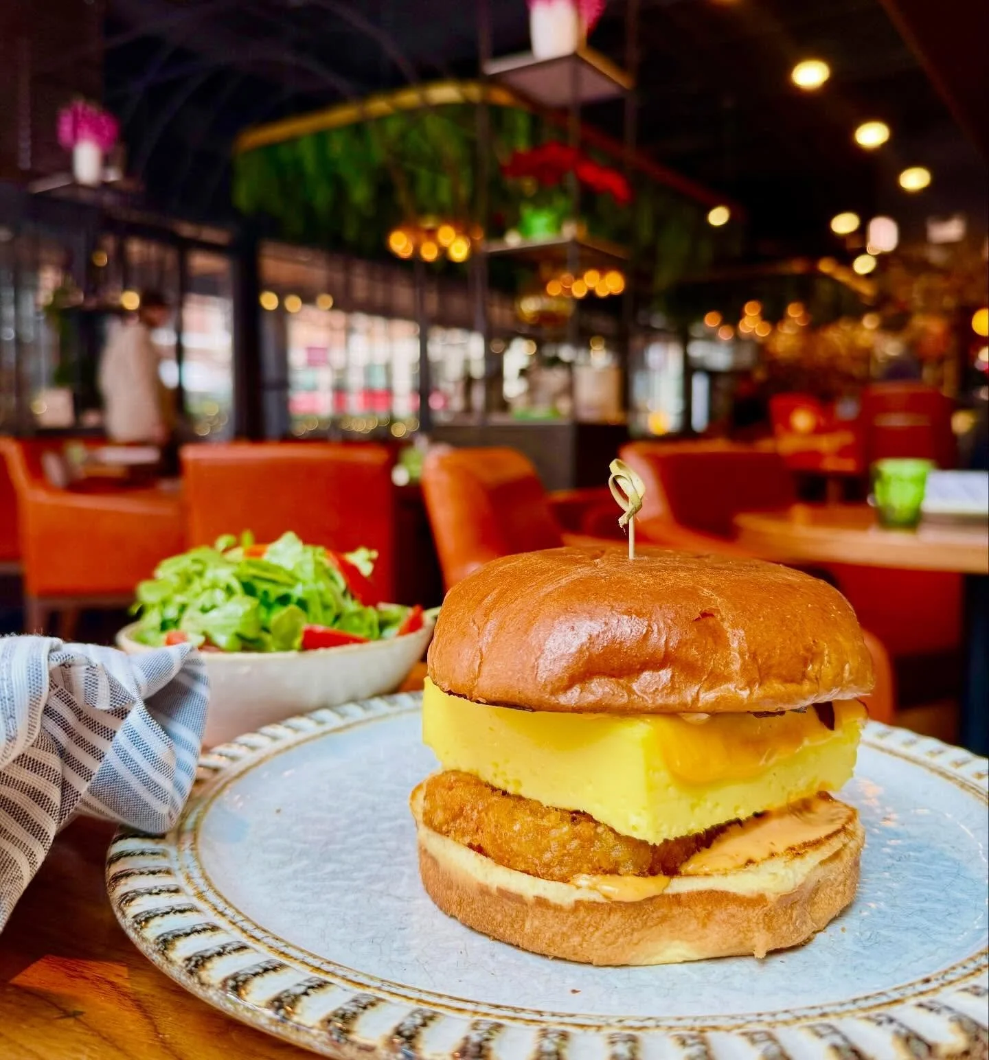 The Breakfast Sandwich has entered the Brunch chat. Egg souffl&eacute;, bacon, American cheese, crispy hash brown, spicy Calabrian aioli and sweet red pepper jam to bring it all together. Available for weekend brunch only! 🍔🍳🥓🌶️ #breakfastsandwic