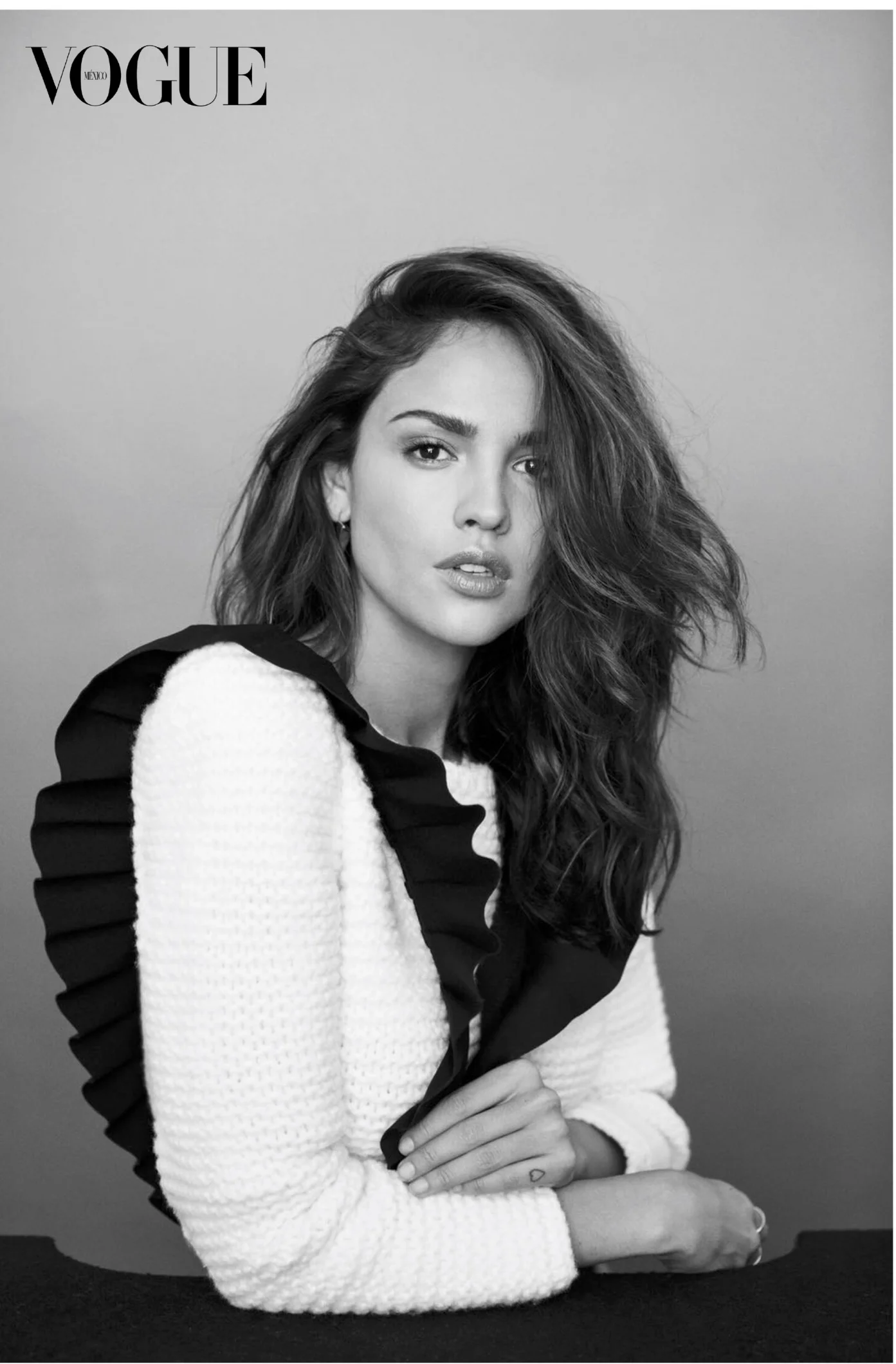 Vogue/ Eiza Gonzalez/ Ashley Frangie