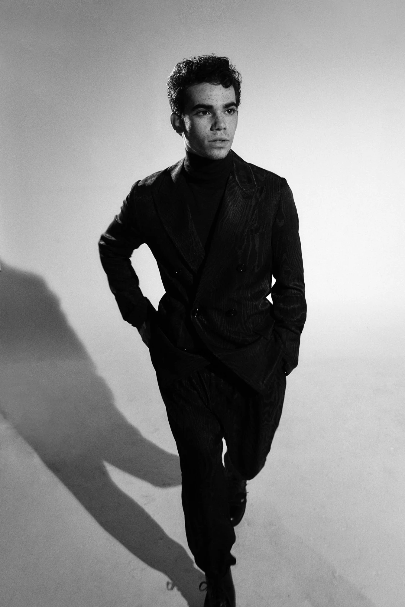 Cameron_Boyce_11973-670x1004@2x.jpg
