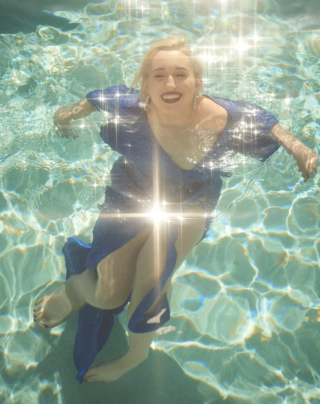 Hale_HarleyQuinnSmith_Shot_05_019sm.jpg
