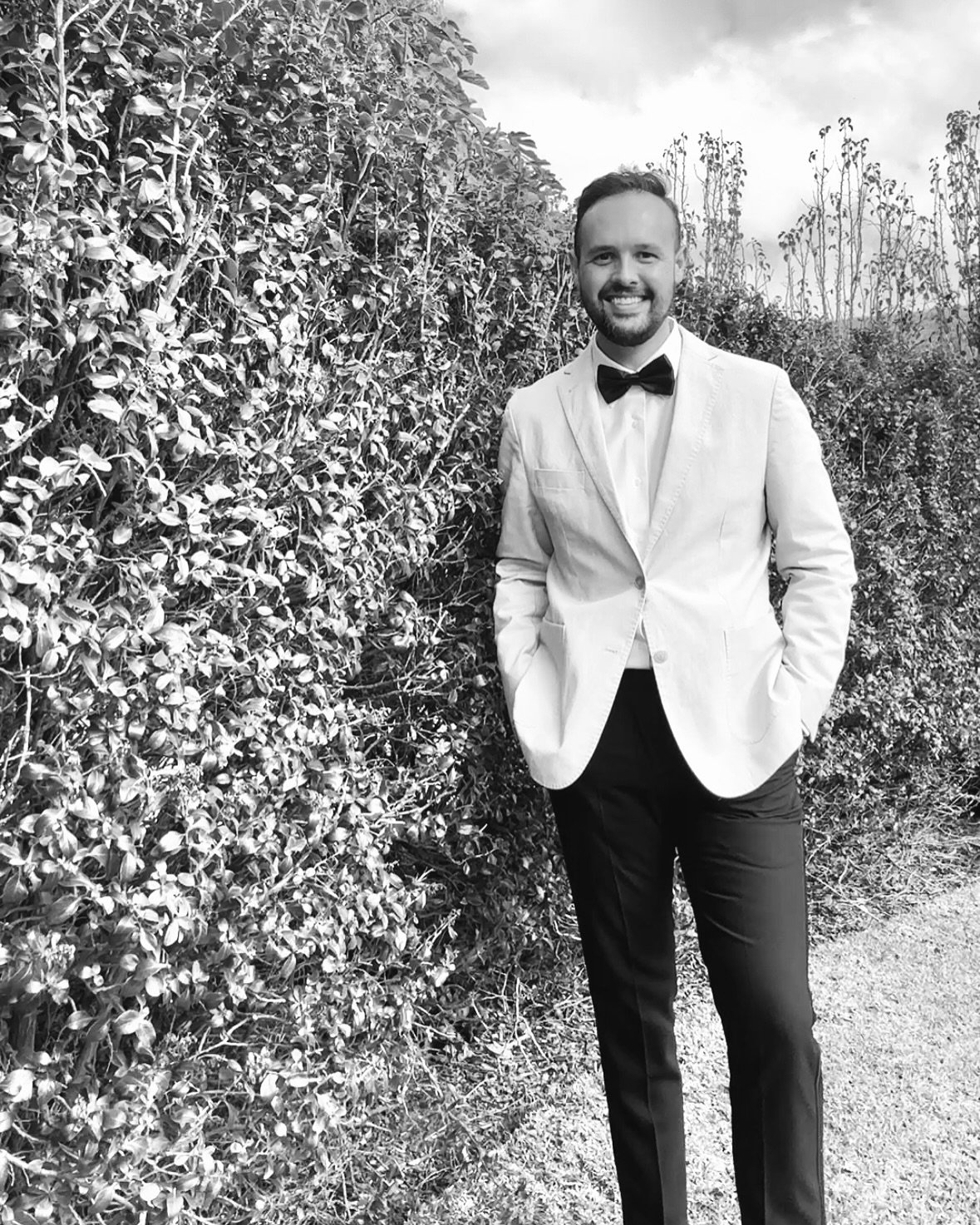 I&rsquo;ve got a gift for you! 🤍 If you&rsquo;re still on the hunt for a celebrant for your 2026 wedding and getting married at @mandalayhouseandgarden, @villarica_estate, @maison.de.moon, @carrick_hill or @eurilla_estate, then I&rsquo;d love to hea