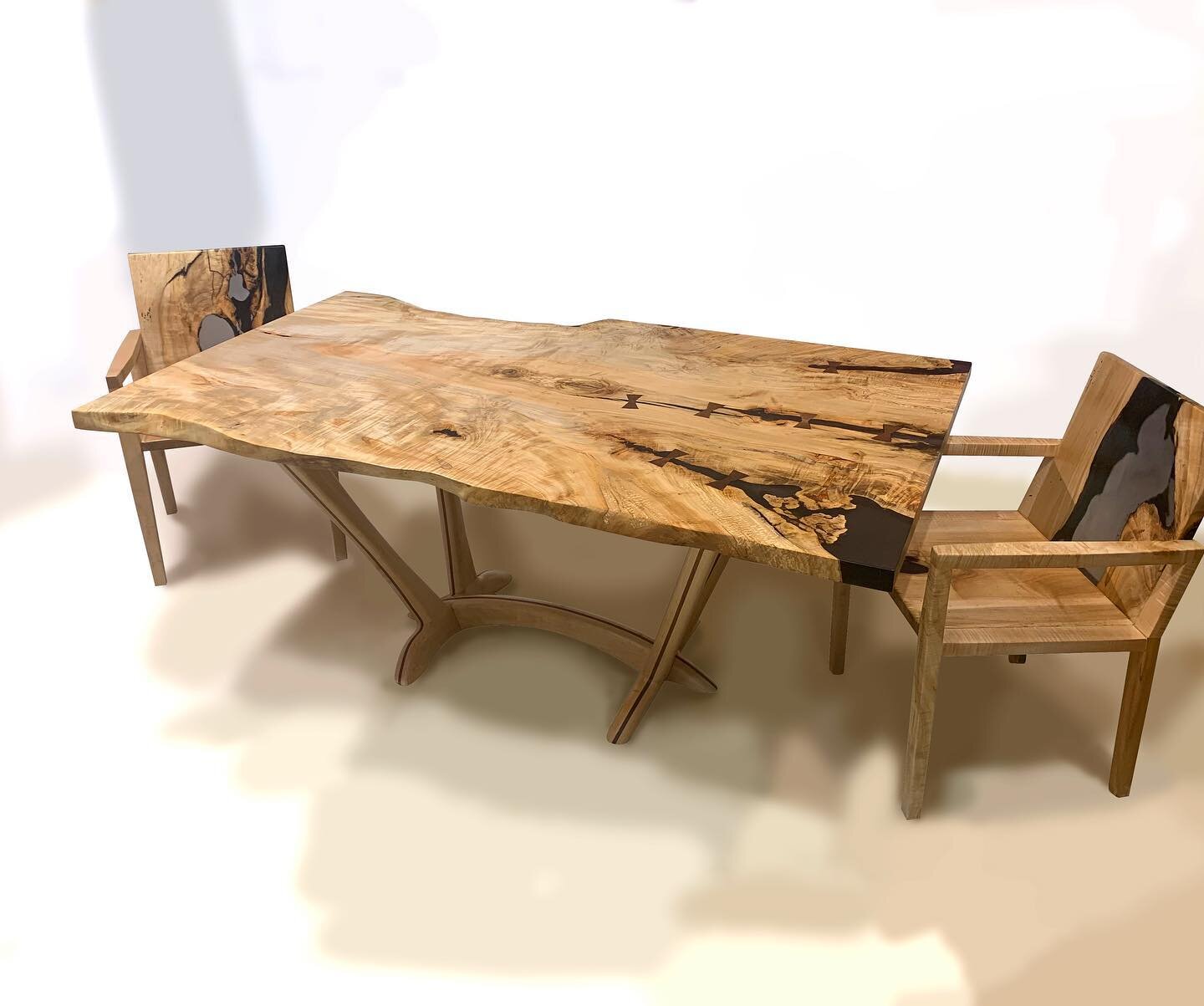 New Rylander table and Lowry chairs now available for custom order! #furniture #furnituredesign #design #interiordesign #table #diningroom #diningtable #custommade #custom #luxury #luxuryhomes #woodworking #woodwork #art #artistsoninstagram #artist #