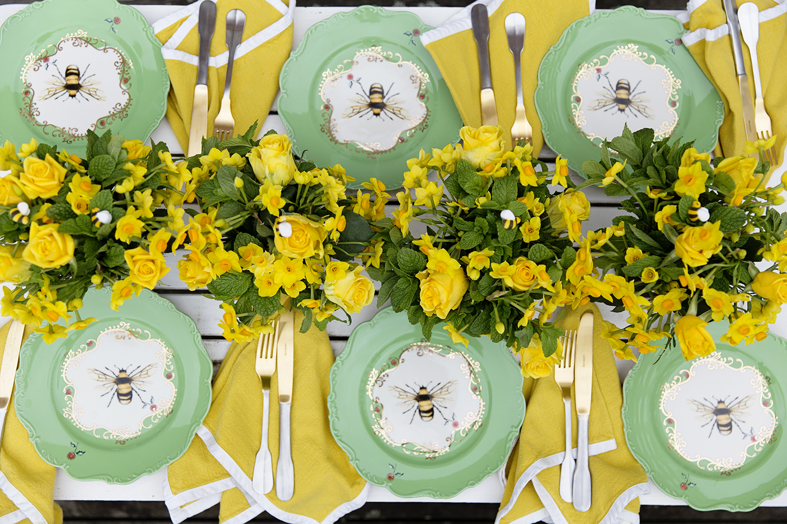 Plates & Cutlery by Anthropologie , Serviettes by Country Road.