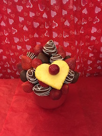 Hugs & Kisses Need a little sweet treat? This is the one for you, strawberries plain and milk chocolate with white swirls. $40/$50/$60 Send Request