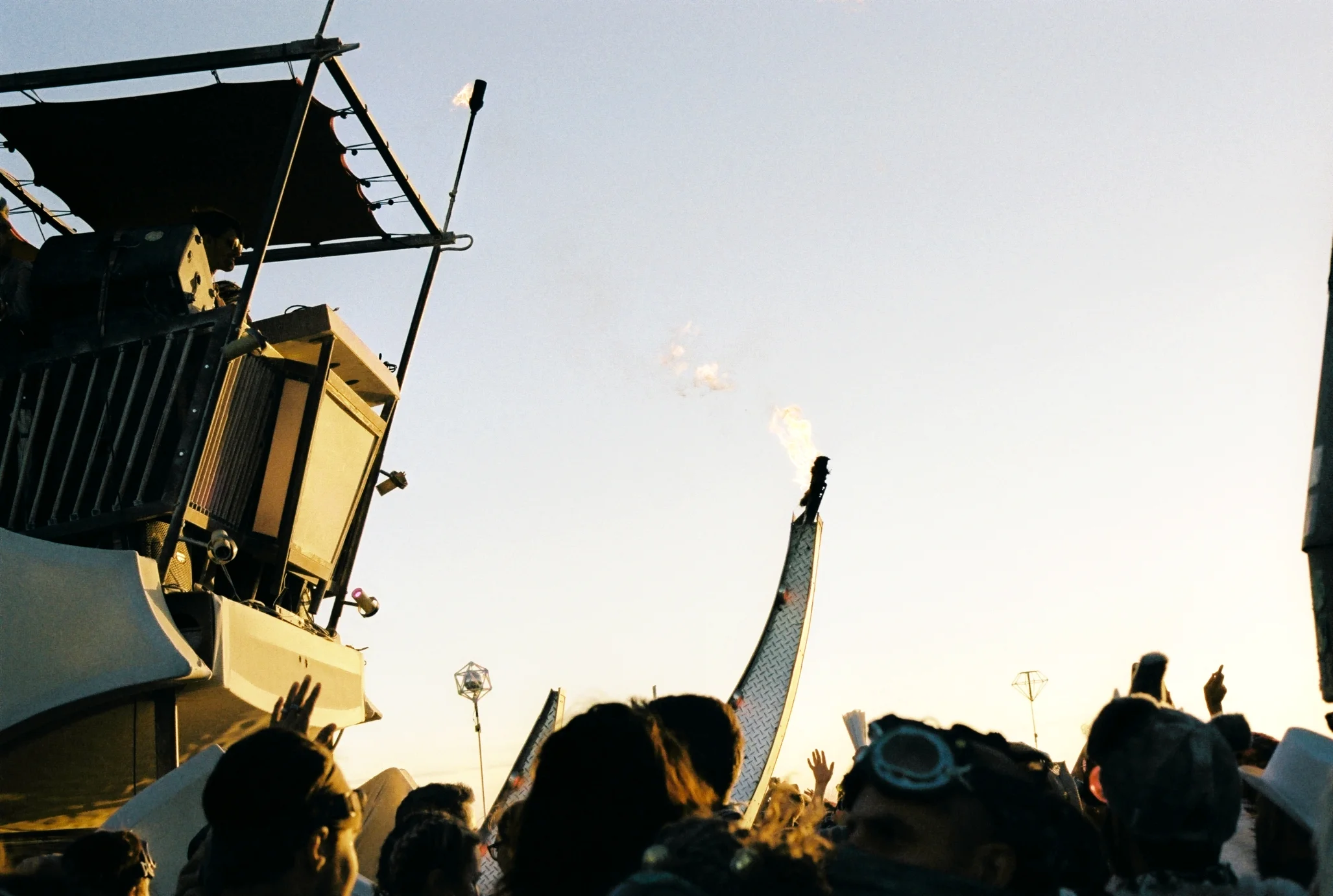 A09319_032A.jpg