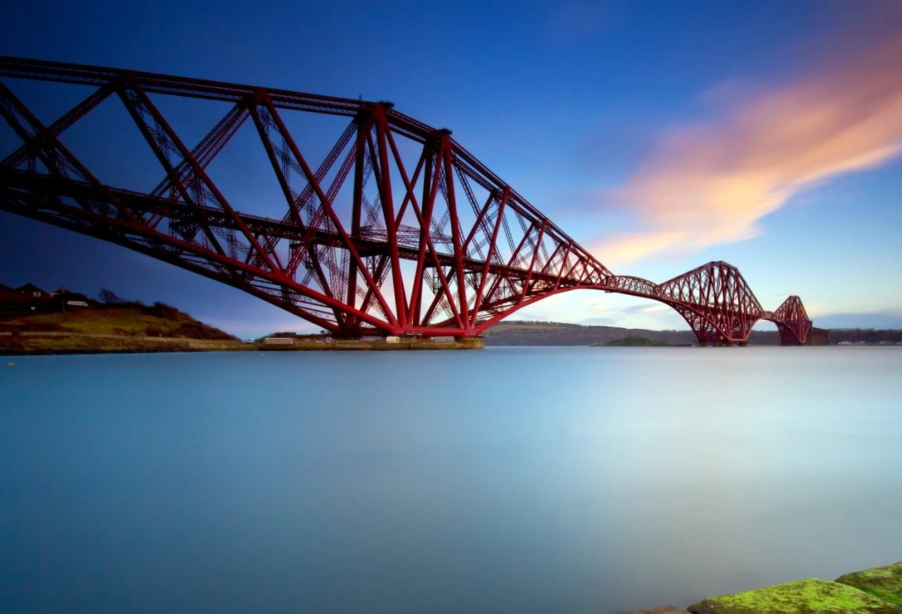 Long-red-bridge.jpg