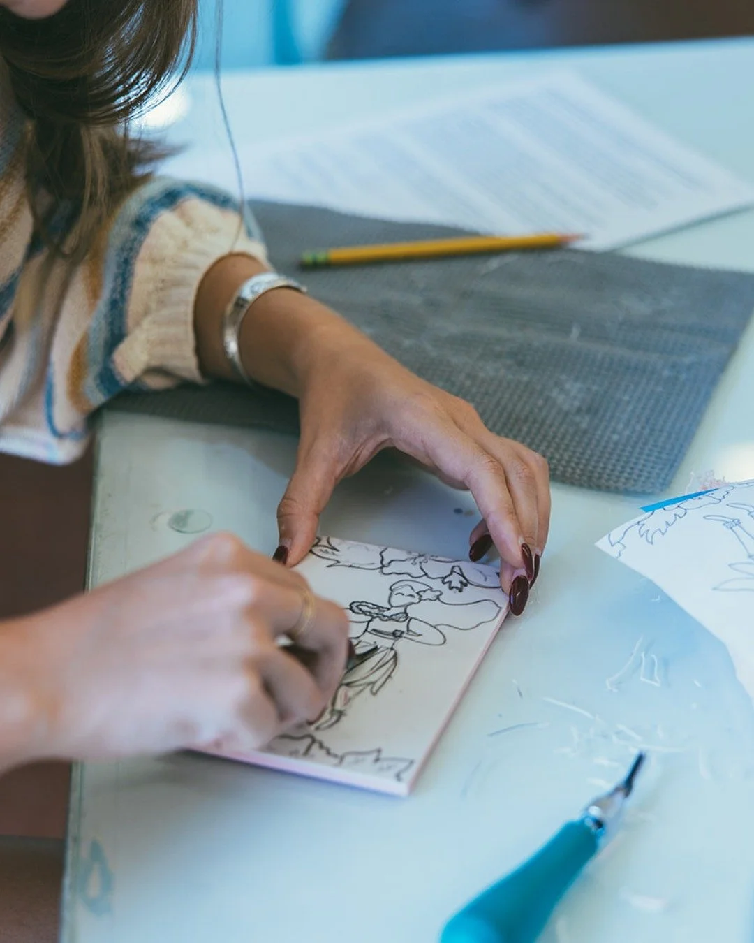 Ready to get into printmaking? Whether you're brand new to the medium or looking to brush up on your skills, Printmaking 101 is a great place to start.

Over six weeks with instructor Tia Brady, you'll explore the fundamentals of printmaking while ch