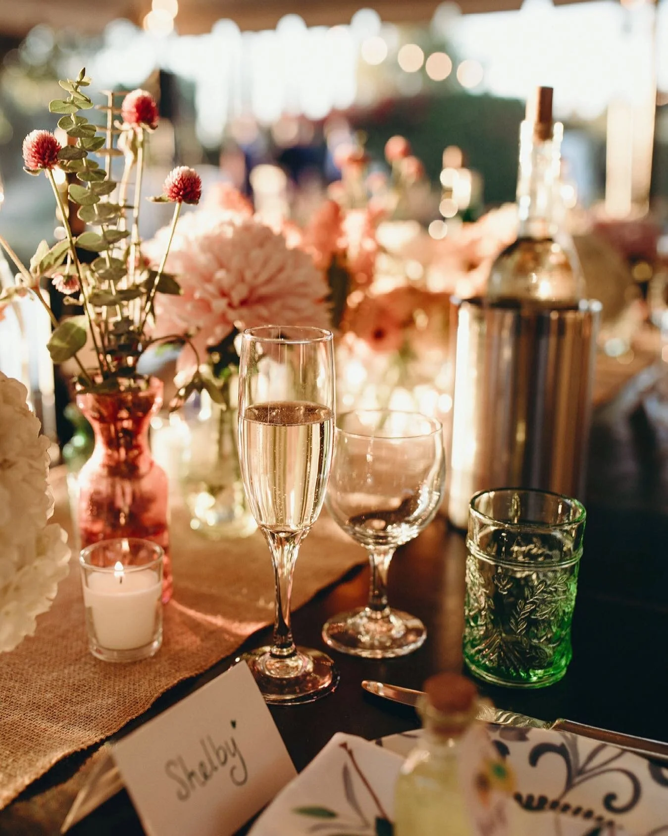 Shelby &amp; Tom ~ They had planned a New York wedding but 2020 had other plans. 💍🏙🤍🙌🏼 Fast forward to their California nuptials at the Groom&rsquo;s family home, and the sweetest vows (that had even our planners shedding a tear)! #weddingdetail