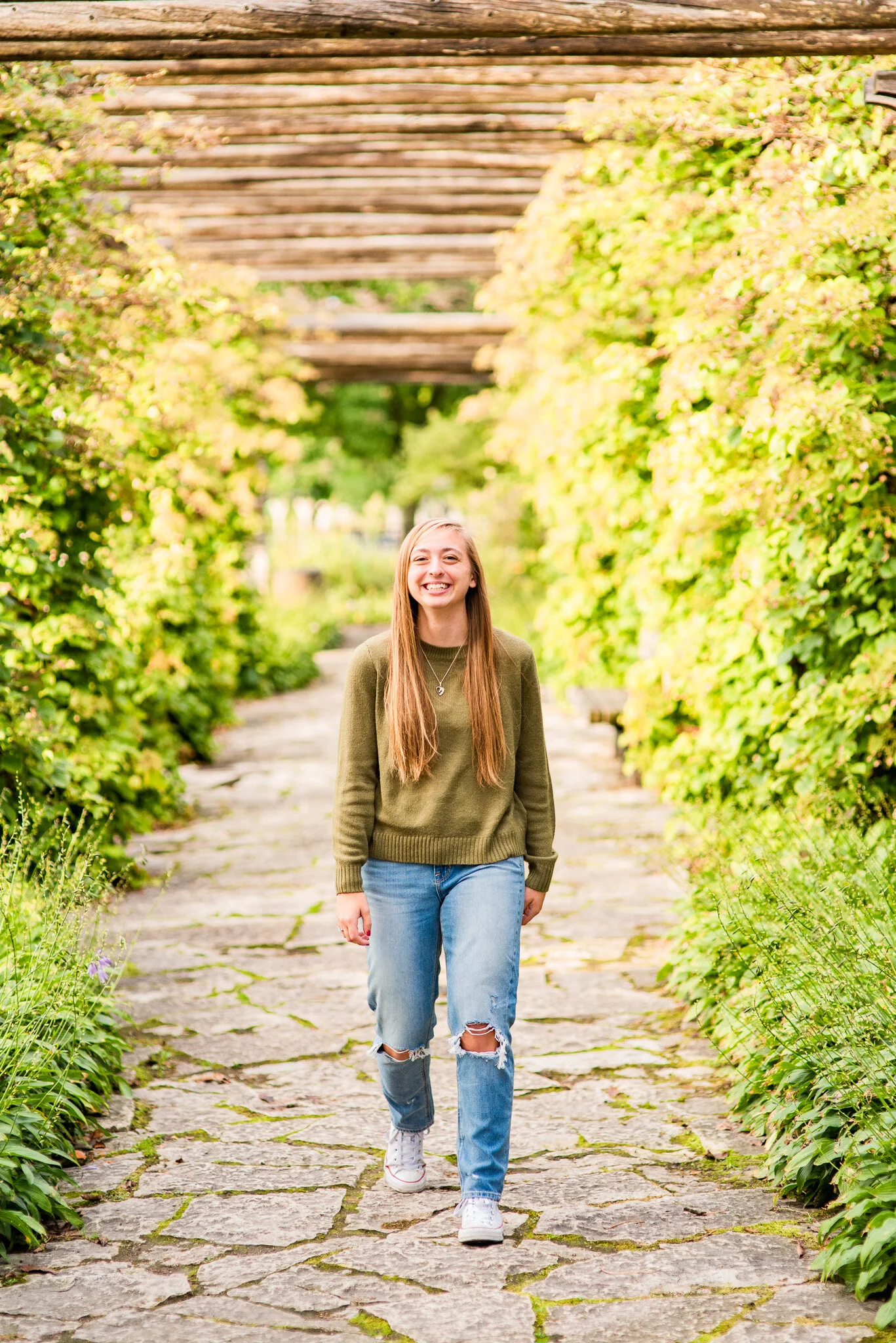 Elise_Waukesha Senior Photographer-17.jpg