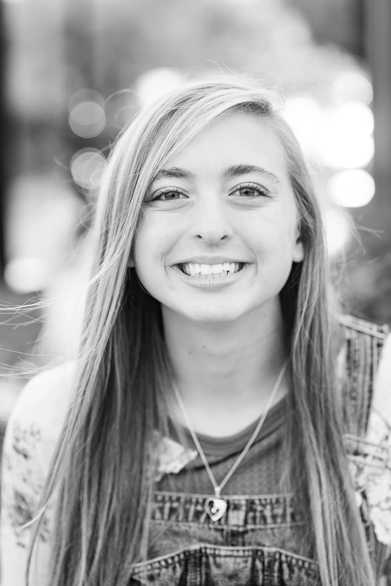 Elise_Waukesha Senior Photographer-36.jpg