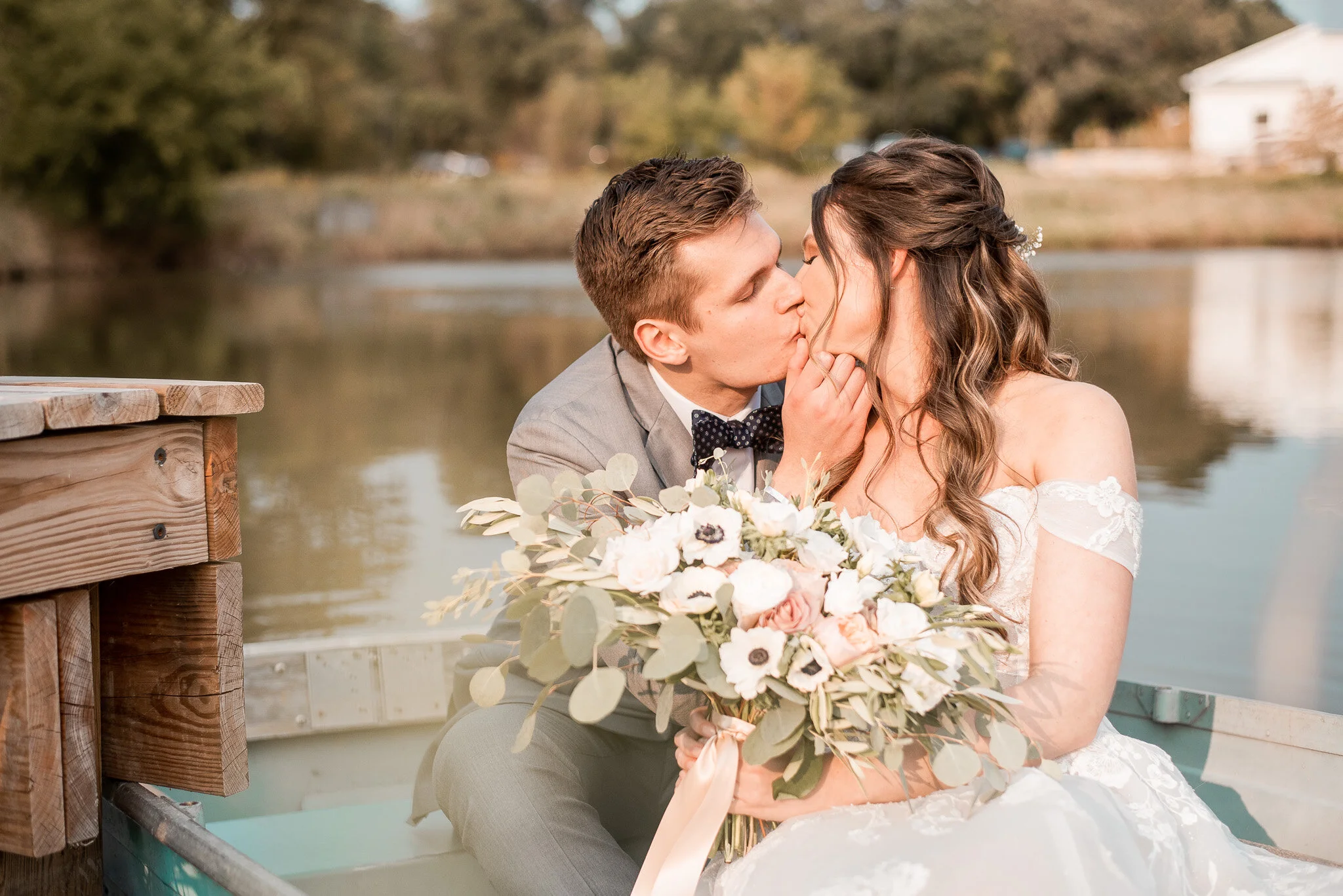 Bri &amp; Joe | Fete of Wales Wedding | Wisconsin Wedding Photographer