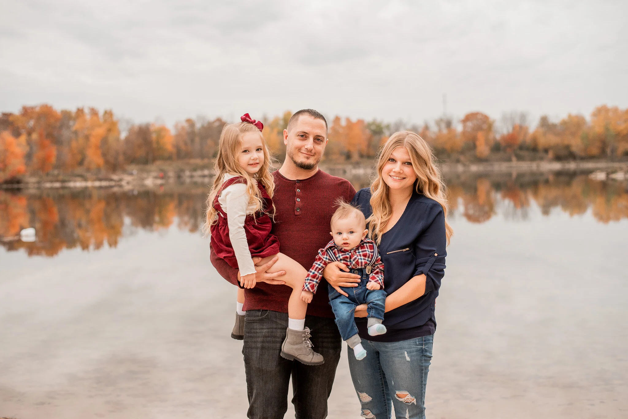 Fall Family Photos at Menomonee Park in Wisconsin