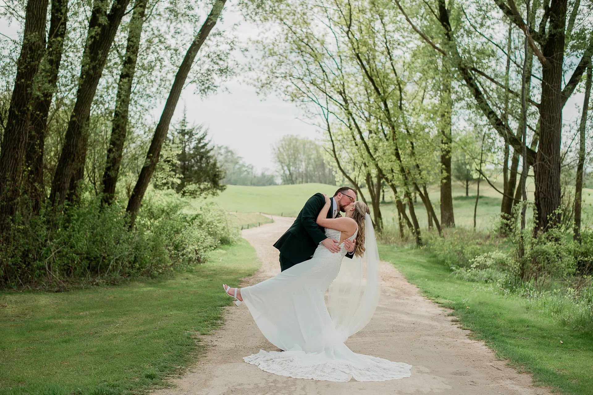 Elizabeth and Michael - A Spring Wedding at the Club at Lac La Belle