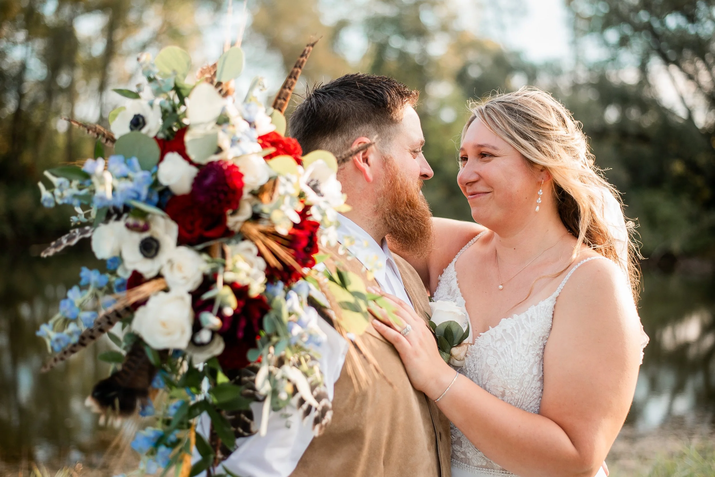 Rustic Elegance: Kori and Ryan's Beautiful Barn Wedding at Homestead Hollow