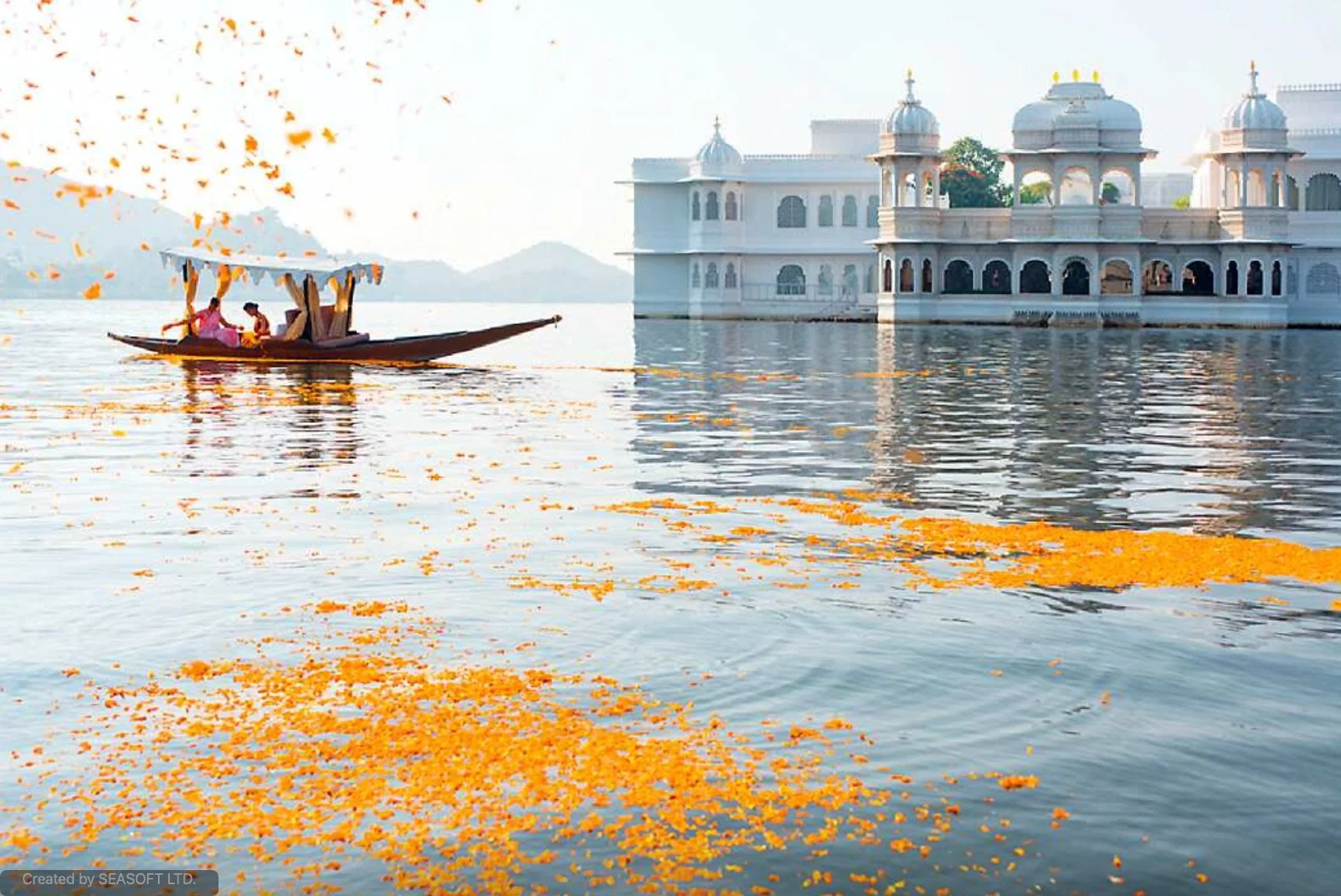Udaipur - City Palace - Boat ride viewing of Lake Palace