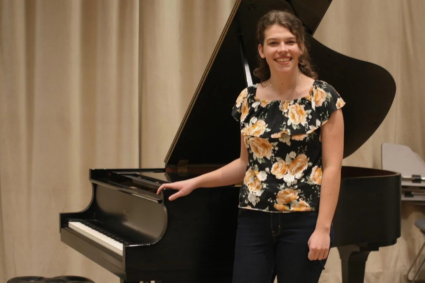 Shalaya Loeppky teaches piano at West Point Grey School of Music, conveniently located in Mound Pleasant  on Broadway