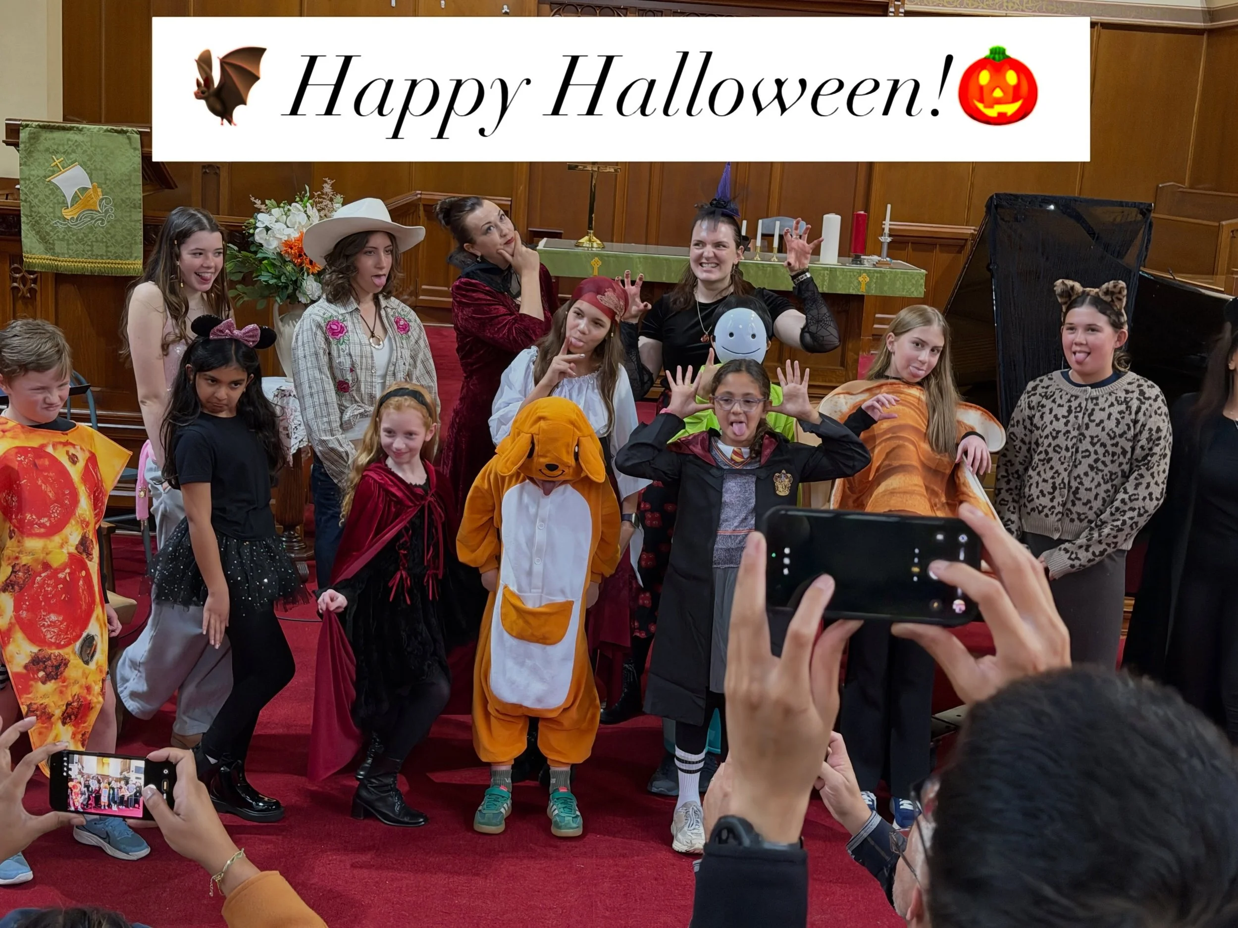 🎃 Our Halloween Recital was a scream! 😱 Kuddos to all the performers on their terrifying performances! 👏 👏 👏 #yvrmusic #yvrkids #musiclessons