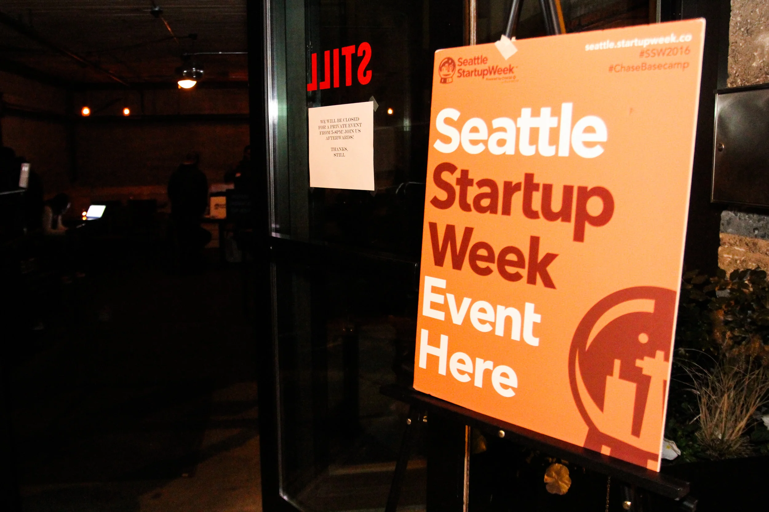 STARTUPHAPPYHOUR-4.jpg