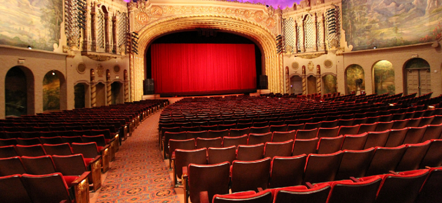Built in 1929, the historic Orpheum Theatre sits in the center of downtown Phoenix and is just a short walk from the Phoenix Convention Center. With seating for 1,364 guests everyone is sure to have a great seat!