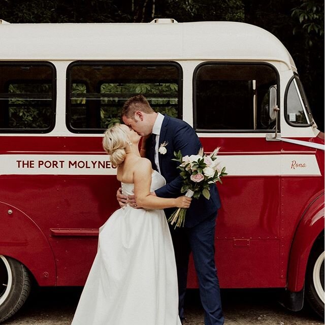 Wedding photos are more fun on Rona.⠀⠀⠀⠀⠀⠀⠀⠀⠀
⠀⠀⠀⠀⠀⠀⠀⠀⠀
#bedfordbus #weddingbus #vintagebus⠀⠀⠀⠀⠀⠀⠀⠀⠀
⠀⠀⠀⠀⠀⠀⠀⠀⠀
Photo @frankly.faye