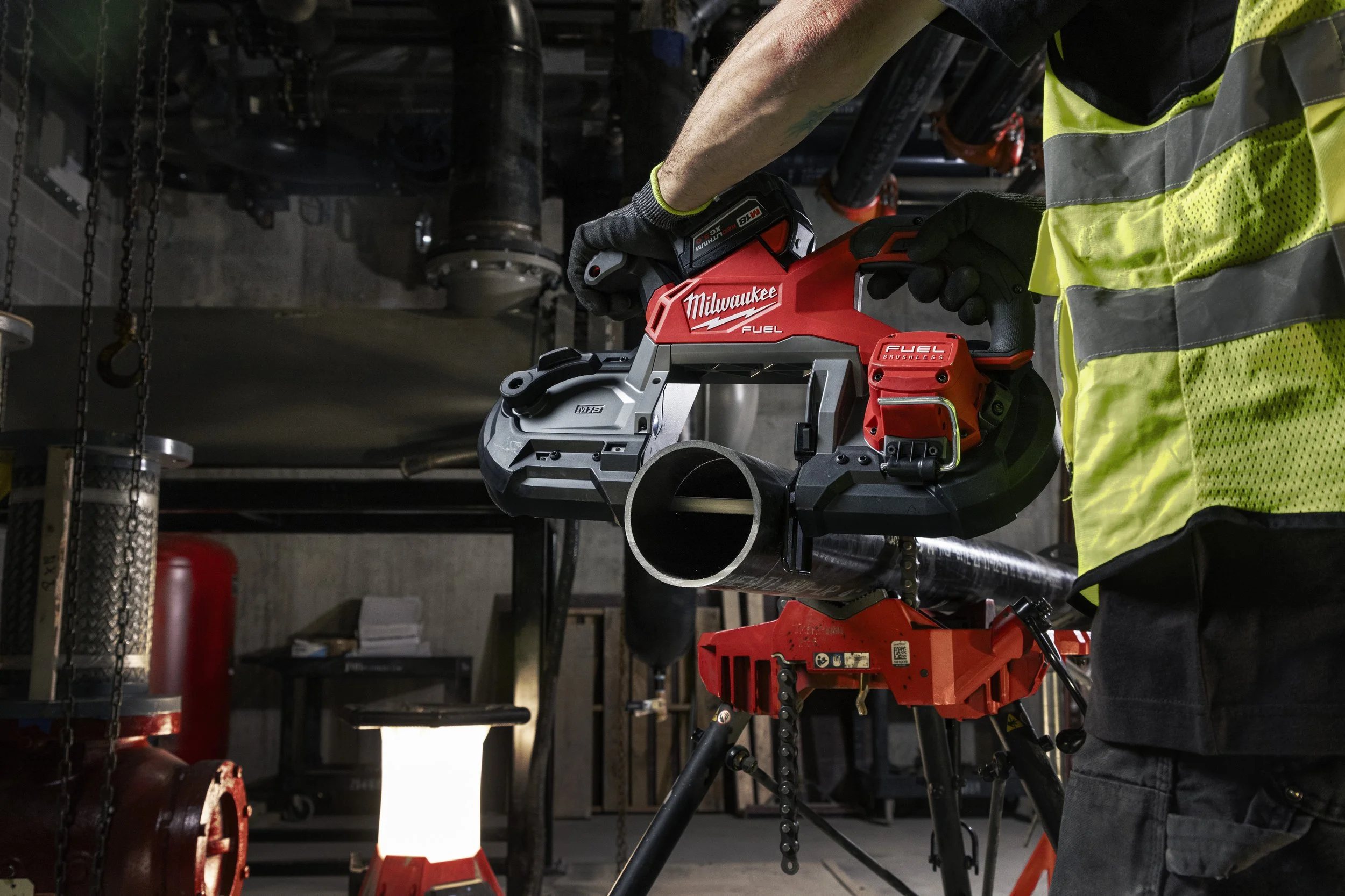 240523_M18 FUEL Gen 2 Deep Cut Band Saw1428.jpg