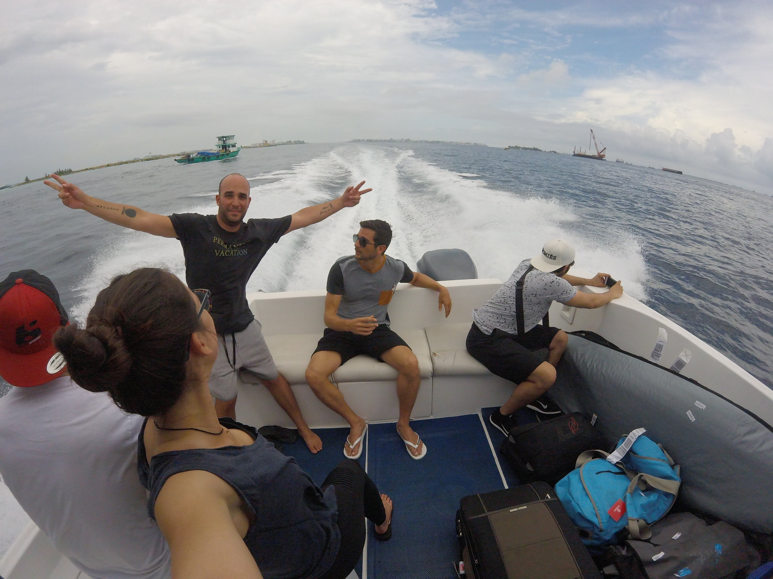 40min boat trip from Male to Thulusdhoo