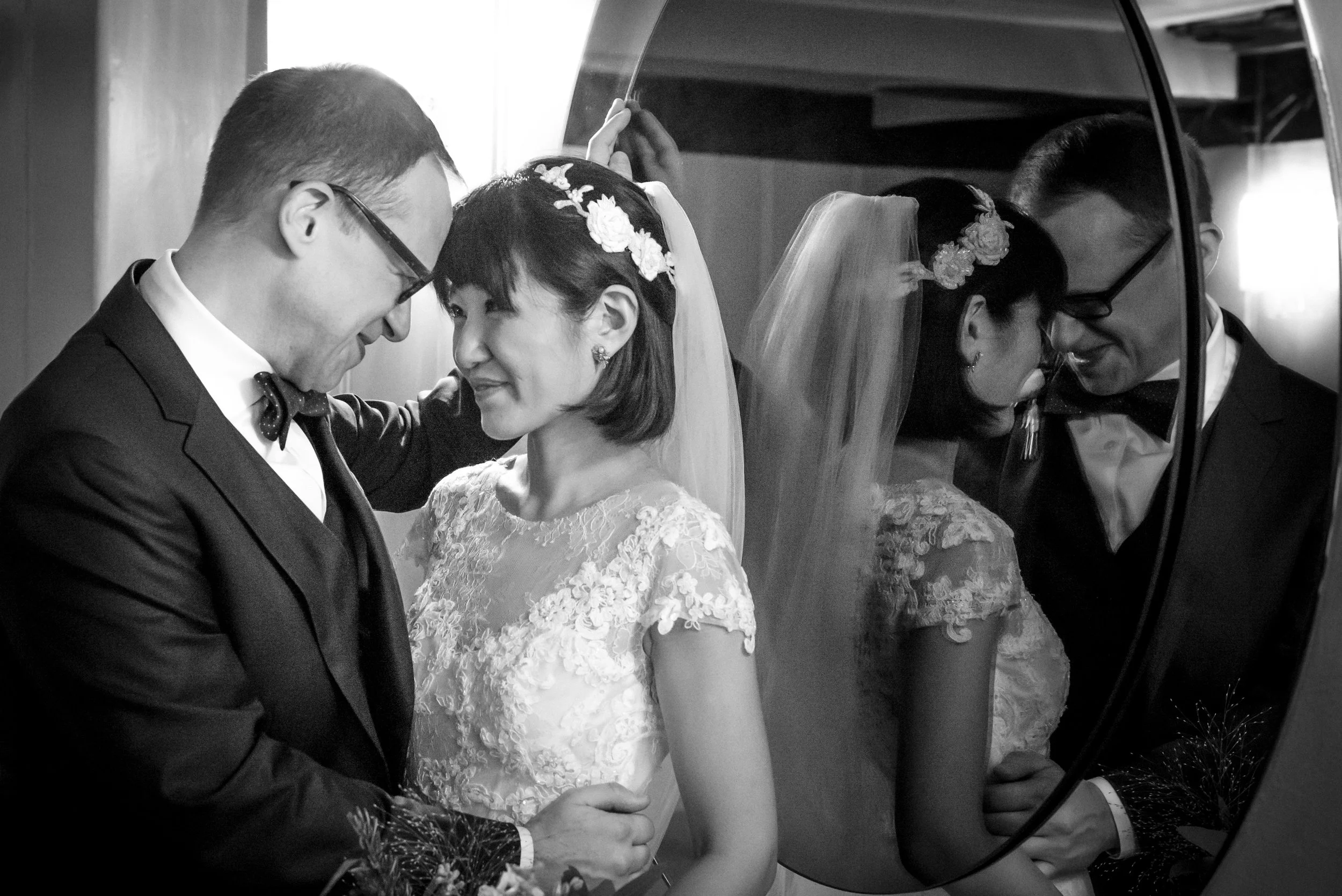 Hannah and Scott B&W (50).jpg