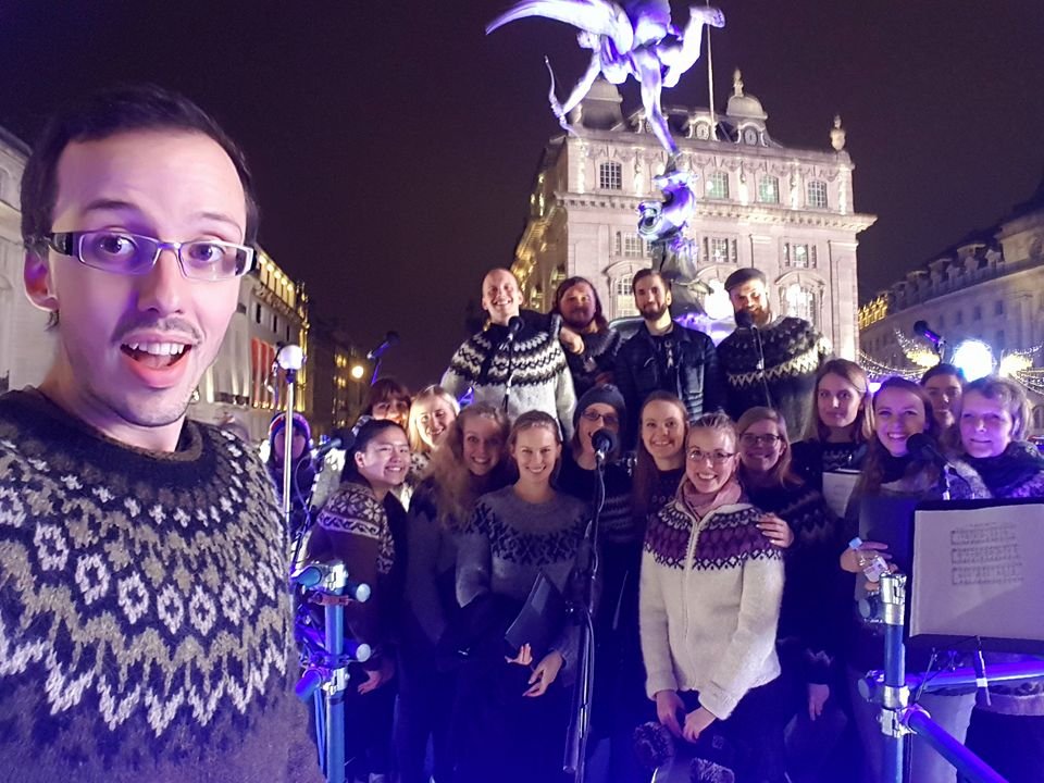 ÍKL jól 2016 Piccadilly Circus.jpg