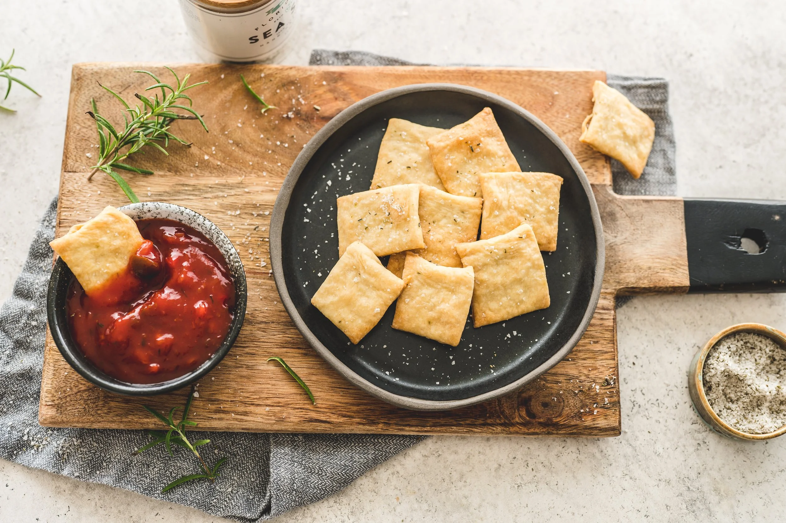 Rosemary Sea Salt Crackers with Spicy Tomato Salsa