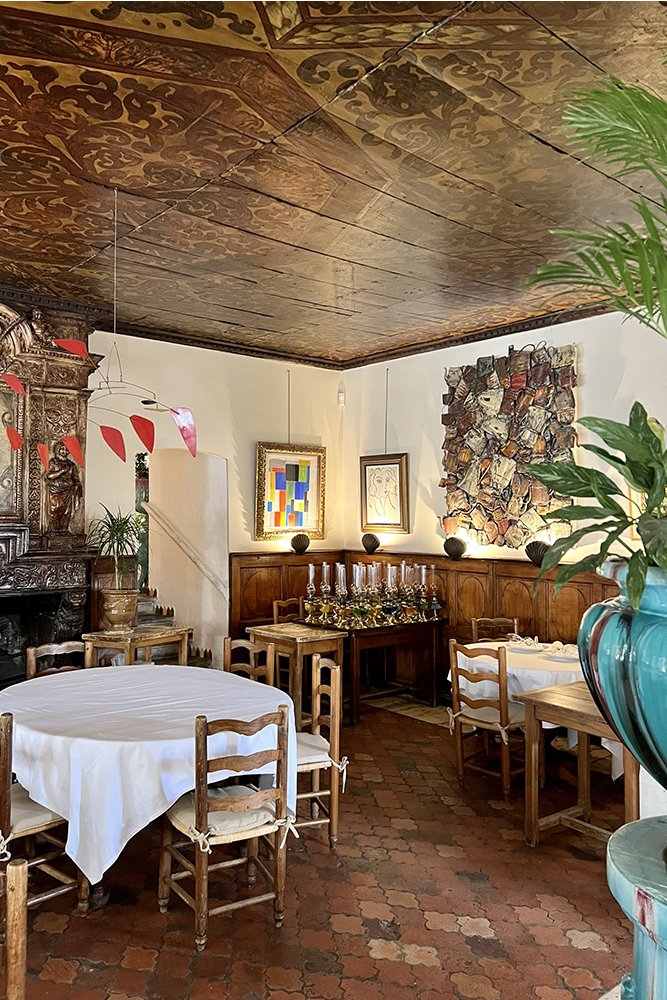 Saint-Paul-de-Vence und das legendäre Colombe d’Or: Kunst, die einfach geblieben ist
