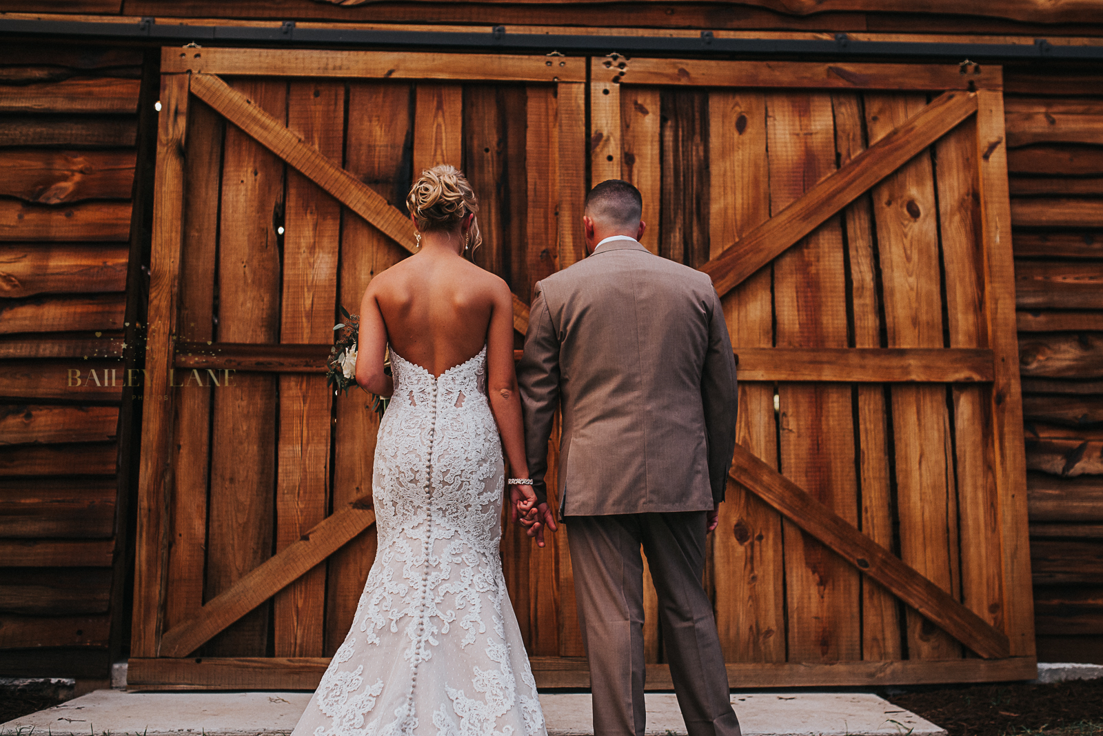 Taylor + Ethan | Florida Rustic Barn Wedding