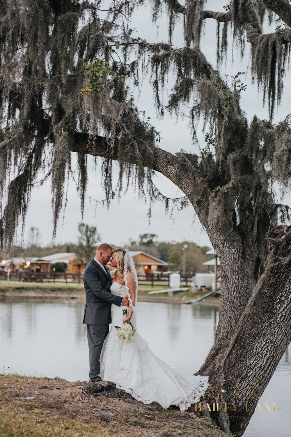 WISHING_WELL_BARN_WEDDING_FLORIDA (1 of 1)-55.jpg