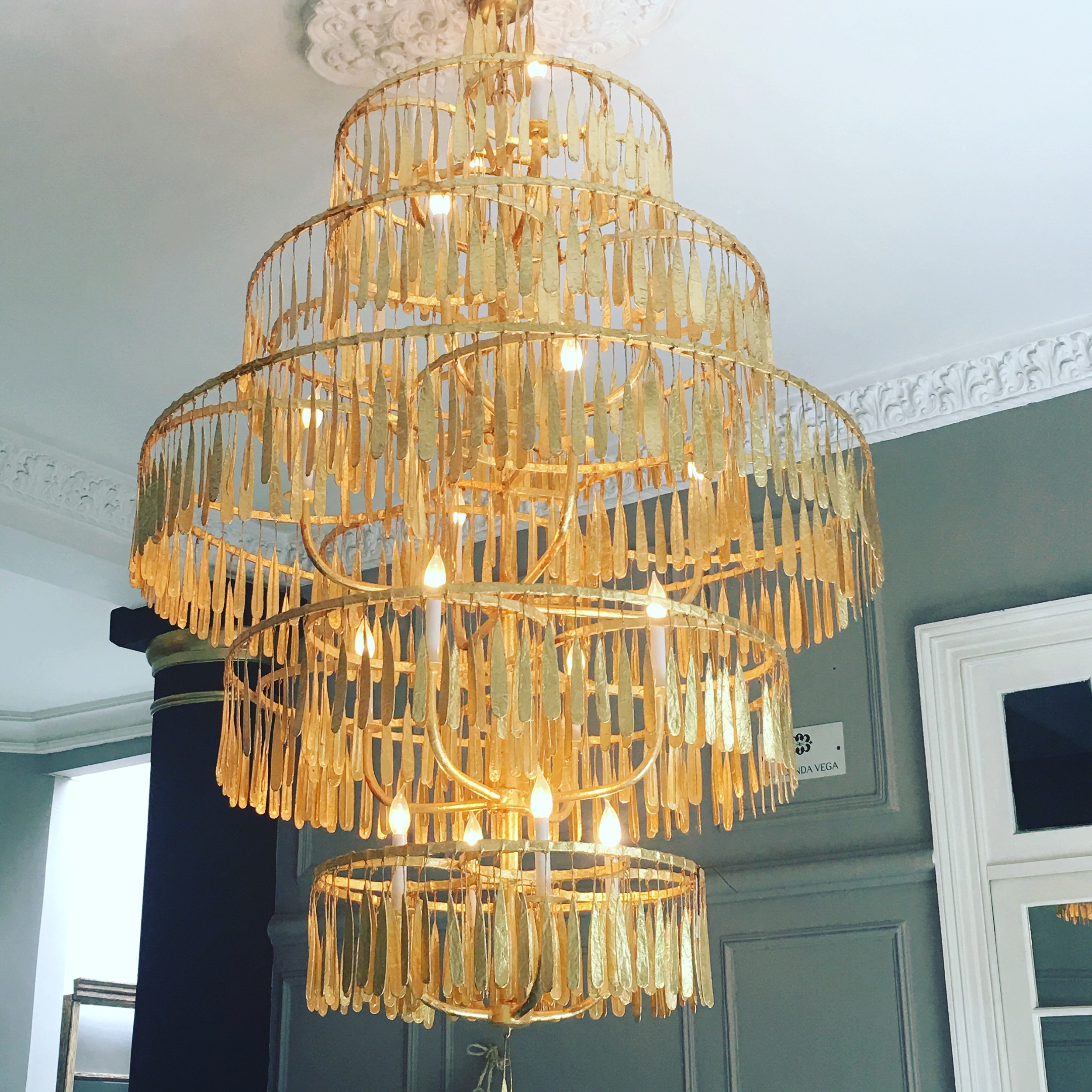 GOLDEN BEAUTY IN LA CONDESA