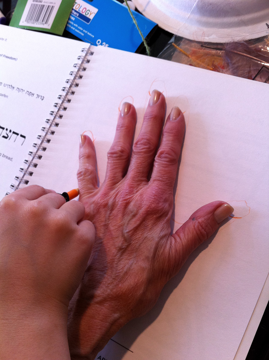 Tracing Grandmas Hand copy 3.JPG