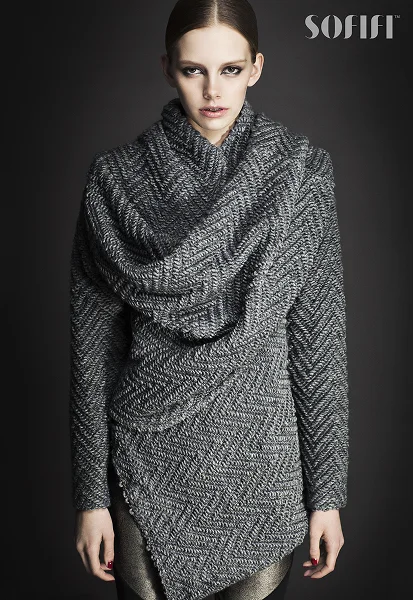 ASSYMETRIC KNIT CARDIGAN