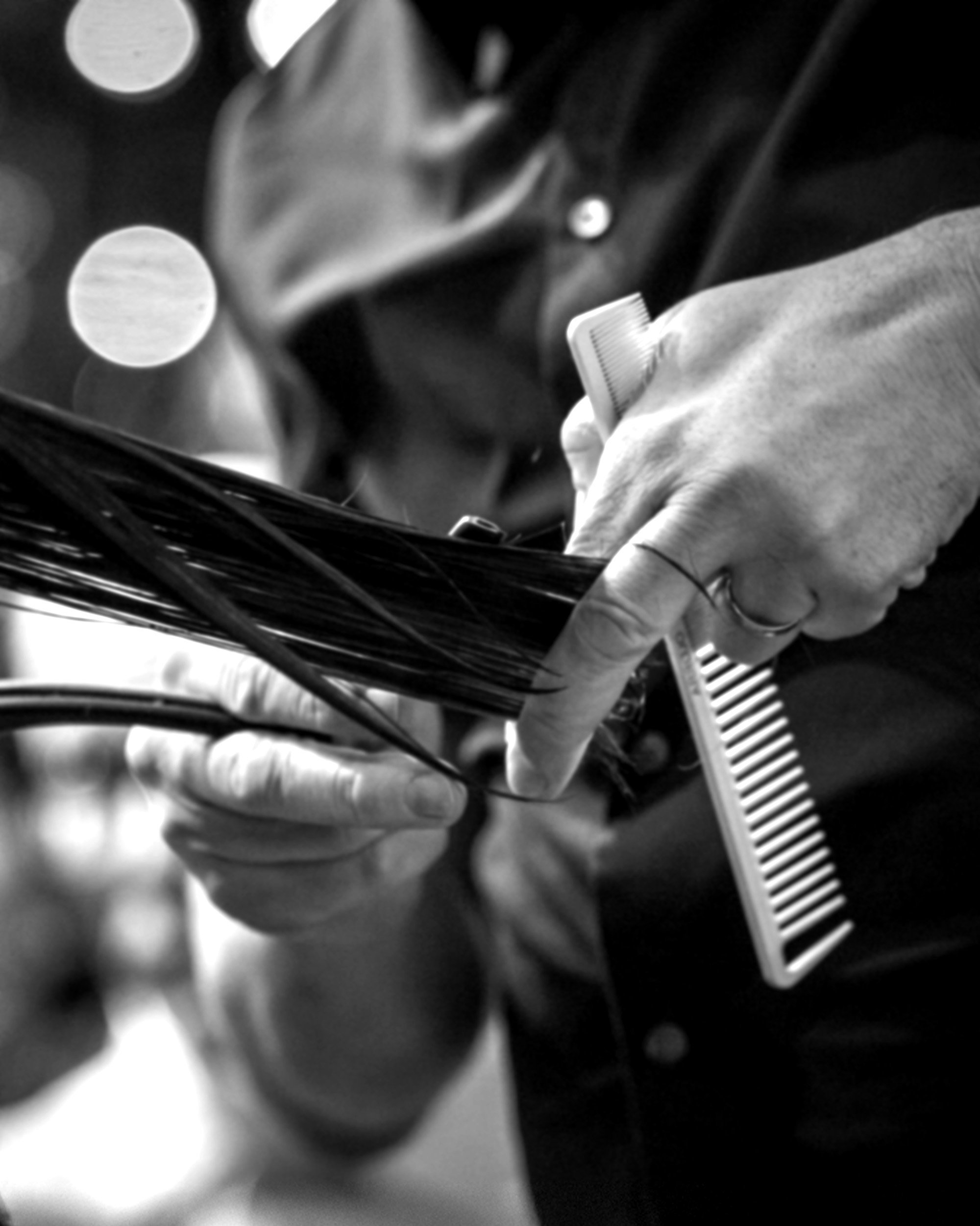 nick-hands-razor-001.jpg