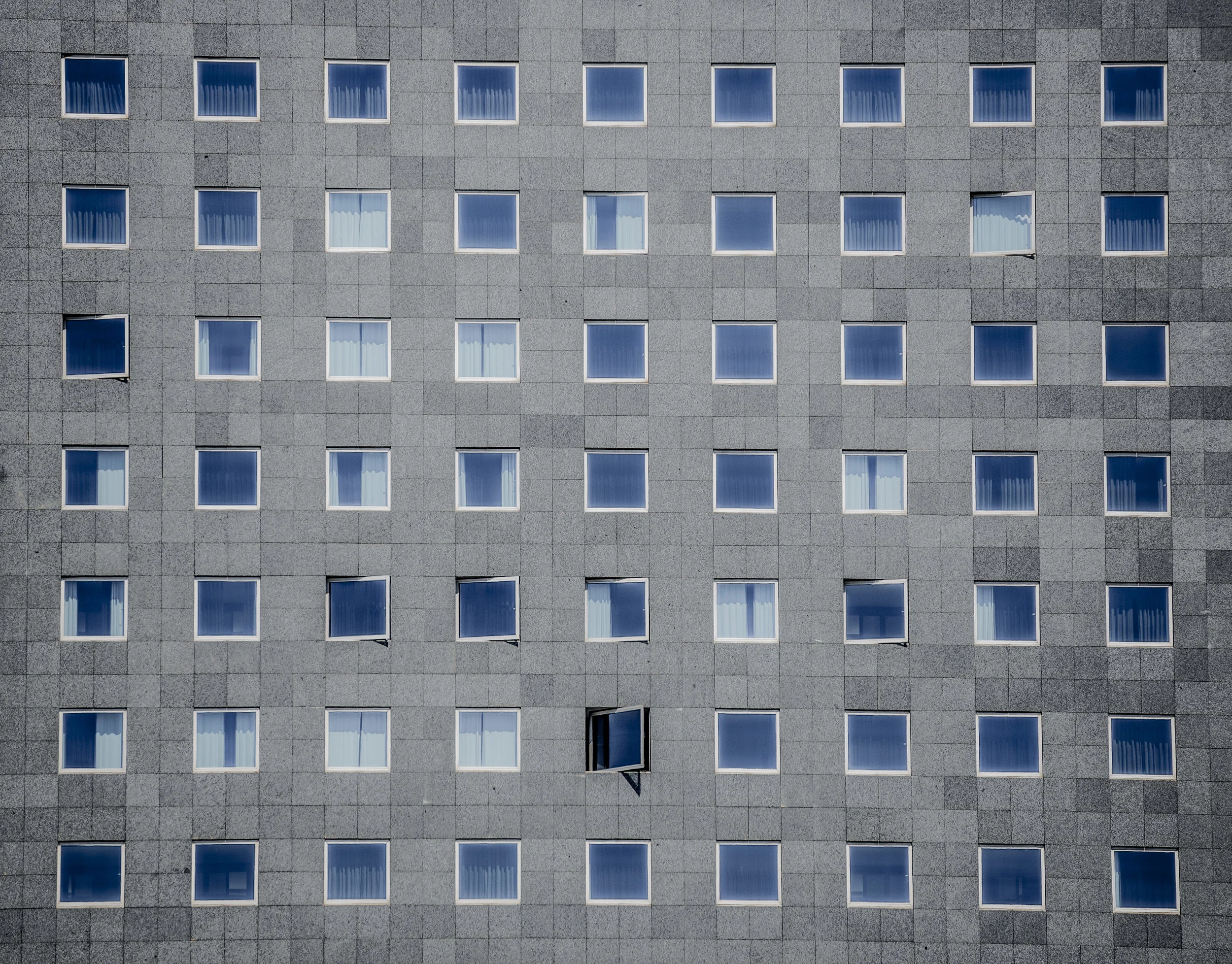 sq7wpojhgds-loic-djim.jpg